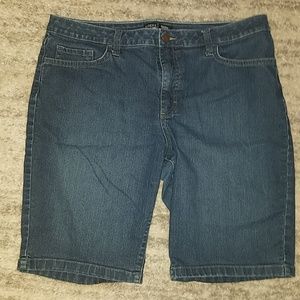 Lee Riders Midrise Bermuda jean shorts